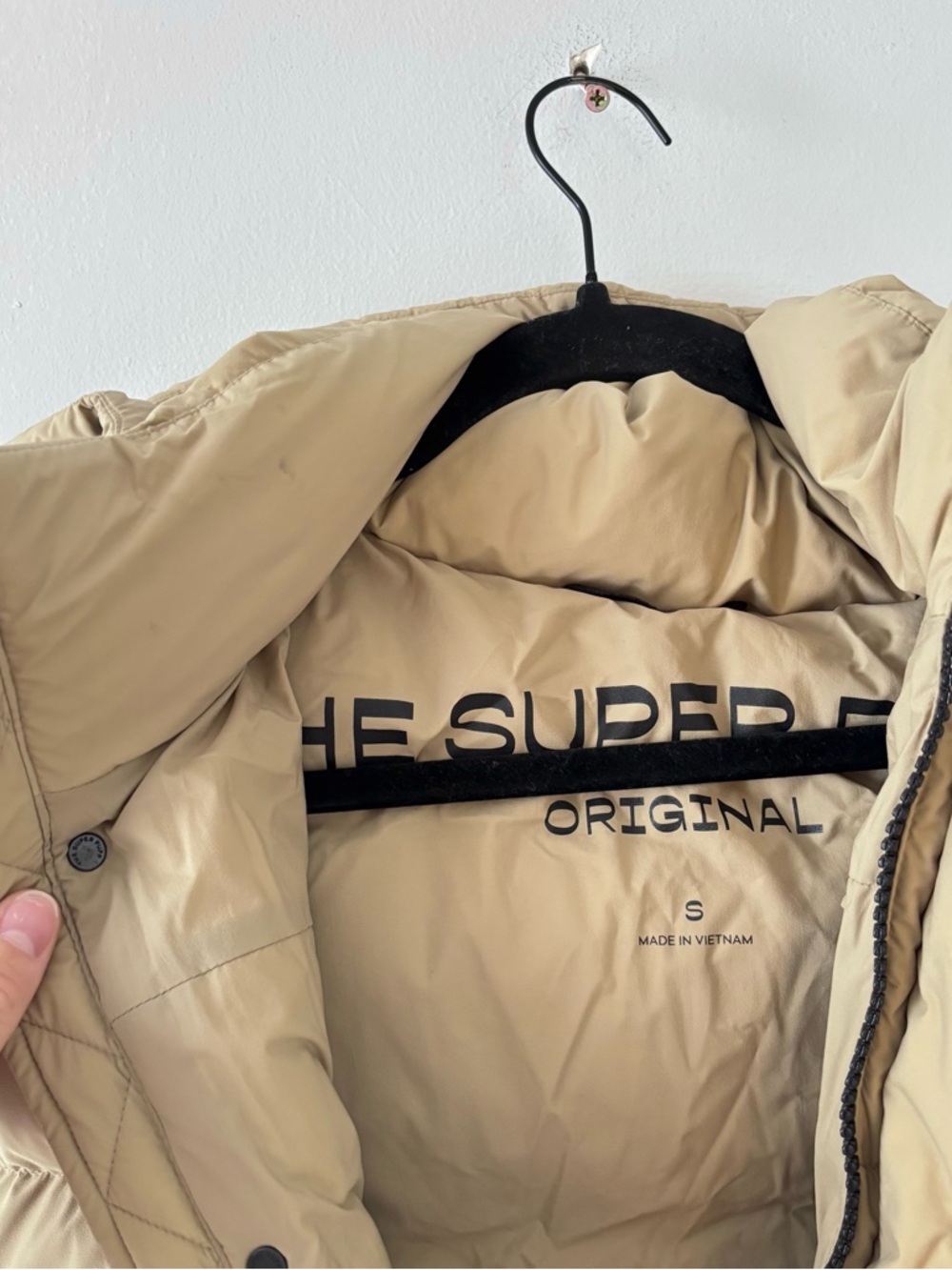 The Super Puff Vest cliMATTE Water Repellent Wind Resistant Puffer Aritzia - Picture 7 of 8